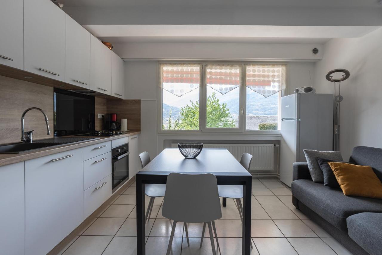 Vue Sur Les Montagnes Apartment Embrun Exterior foto