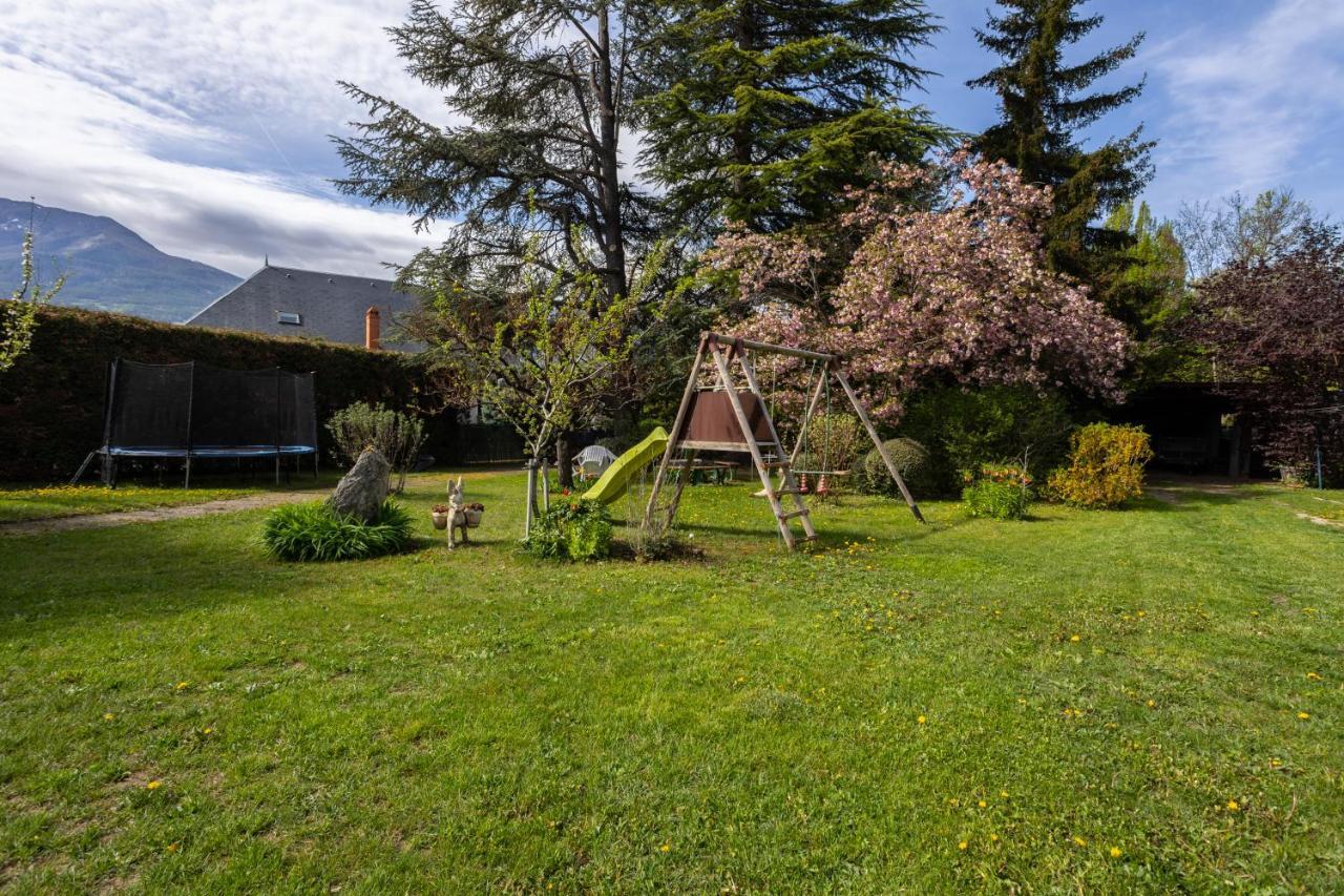 Vue Sur Les Montagnes Apartment Embrun Exterior foto