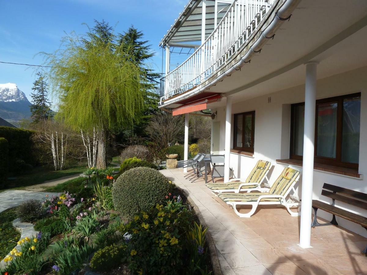 Vue Sur Les Montagnes Apartment Embrun Exterior foto