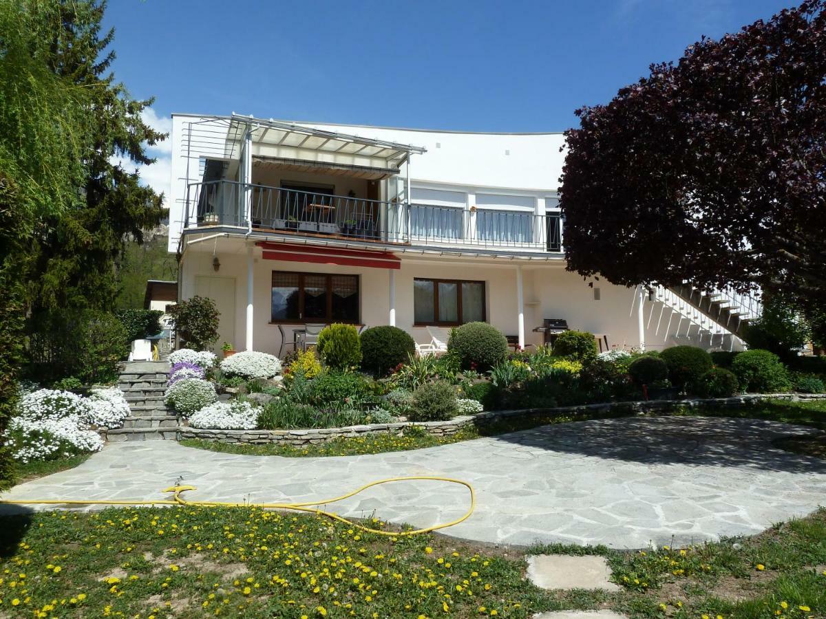 Vue Sur Les Montagnes Apartment Embrun Exterior foto