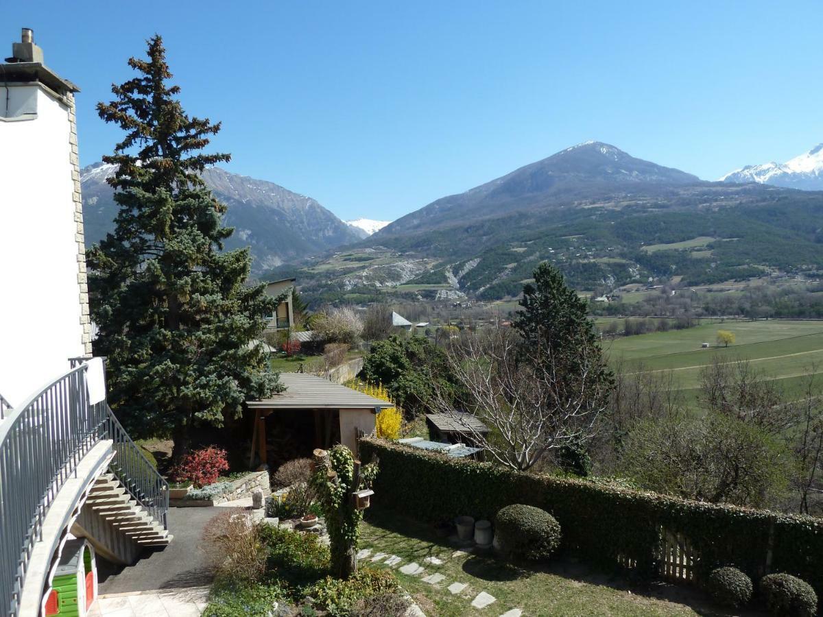 Vue Sur Les Montagnes Apartment Embrun Exterior foto