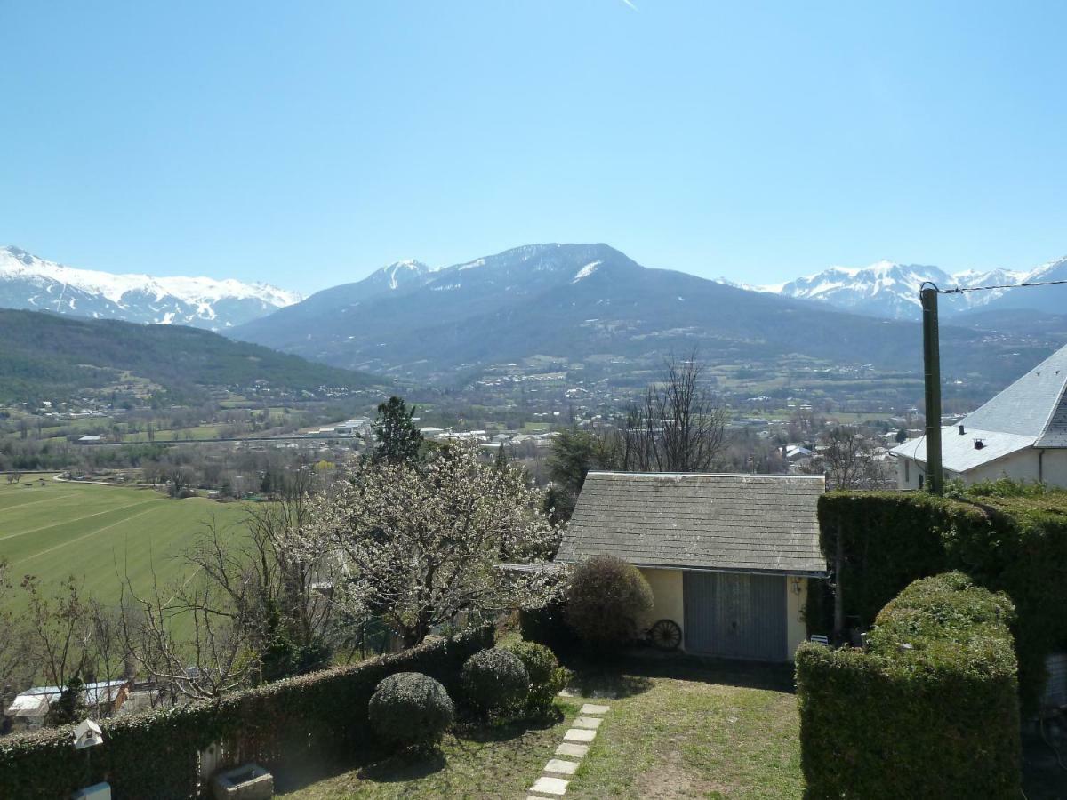 Vue Sur Les Montagnes Apartment Embrun Exterior foto