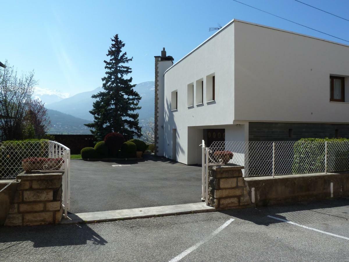 Vue Sur Les Montagnes Apartment Embrun Exterior foto