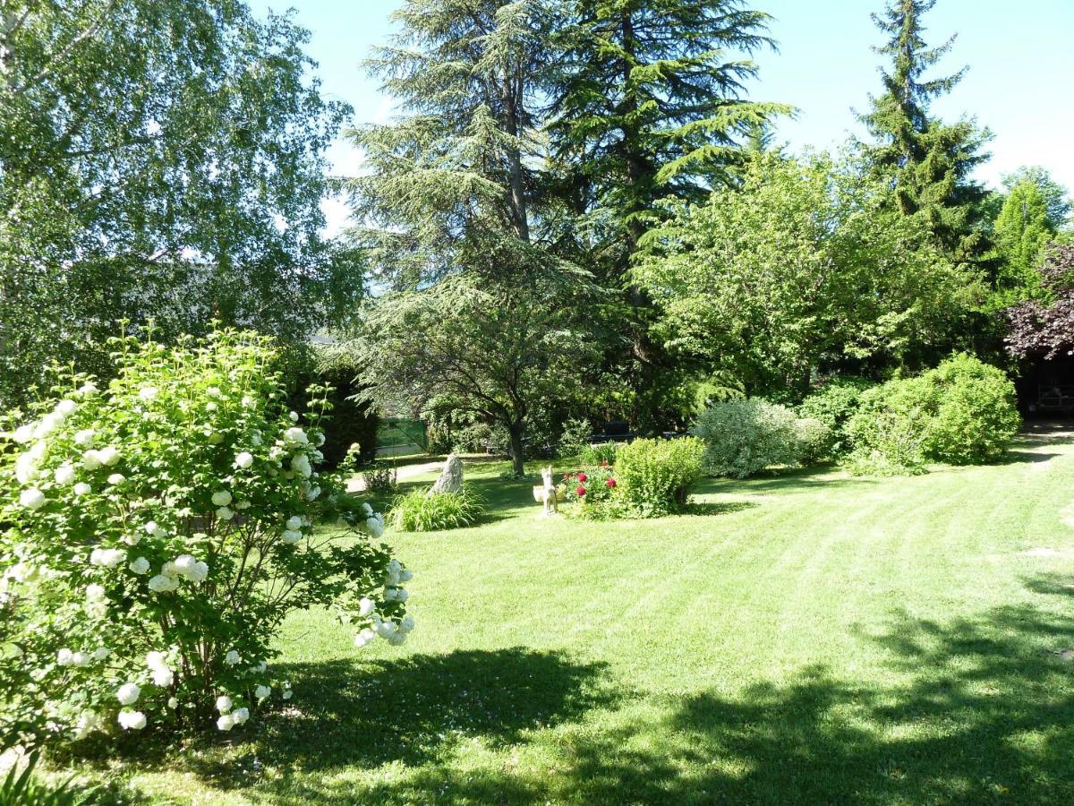 Vue Sur Les Montagnes Apartment Embrun Exterior foto